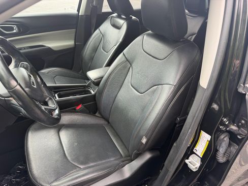 Used 2022 Jeep Compass Limited w/ Elite Group AWD/4WD image 28