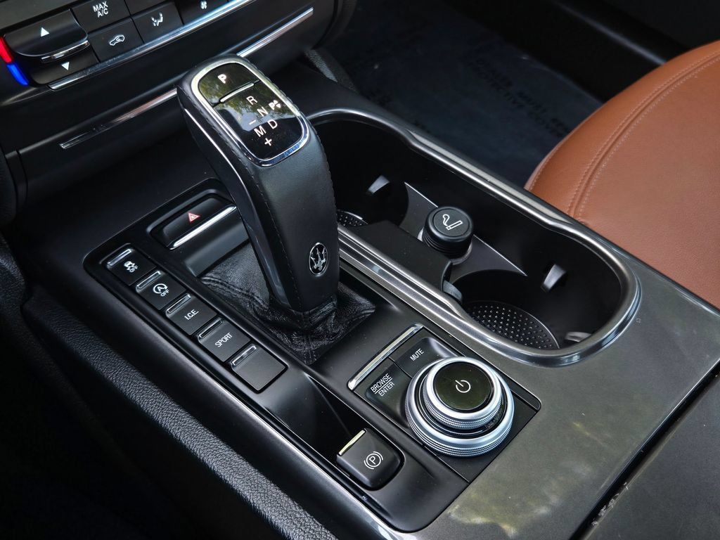 Used 2022 Maserati Ghibli GT RWD image 21