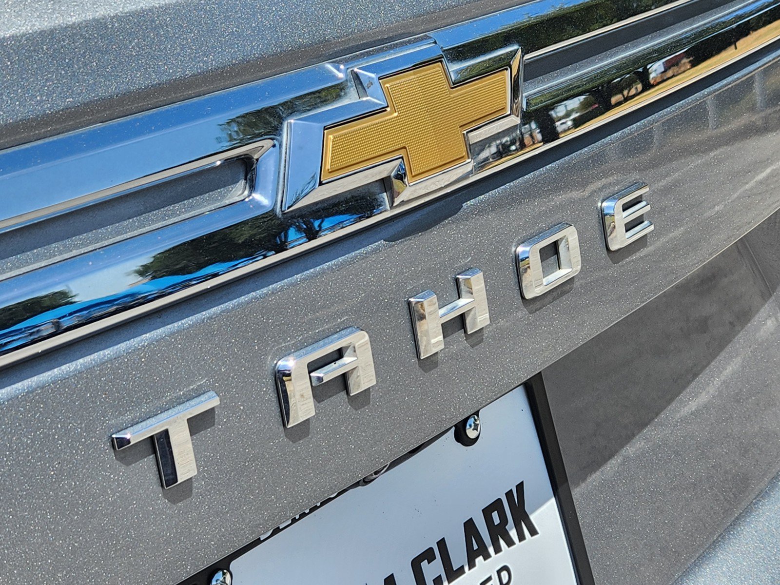 Used 2023 Chevrolet Tahoe Premier AWD/4WD image 32