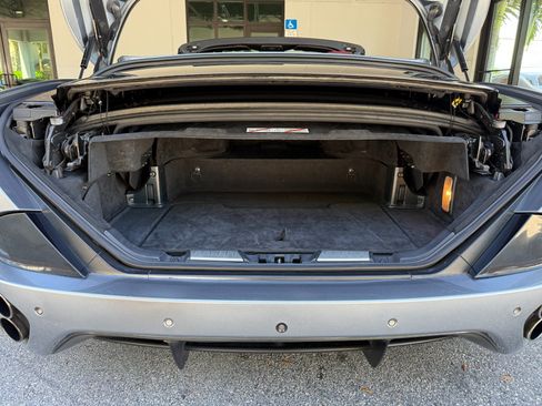 Used 2010 Ferrari California RWD image 49