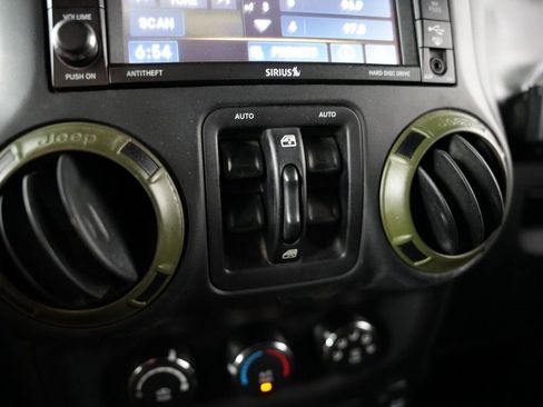 Used 2016 Jeep Wrangler Unlimited Sport AWD/4WD image 22