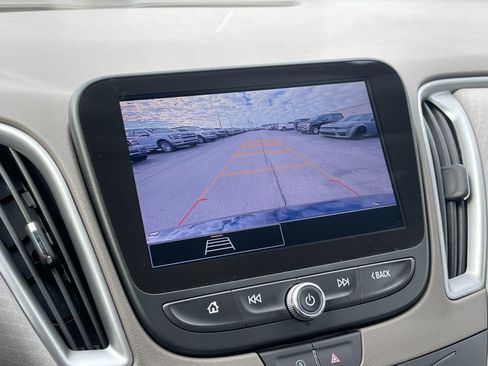 Used 2025 Chevrolet Malibu LT image 20