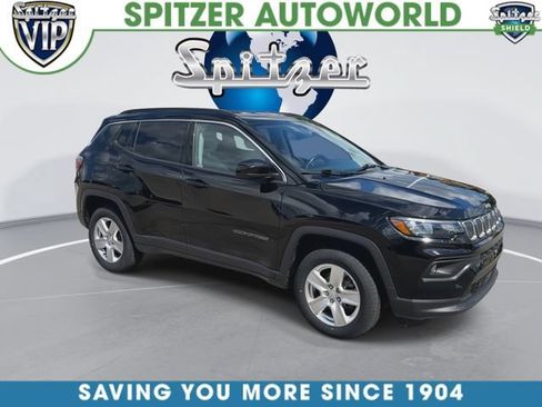 Used 2022 Jeep Compass Latitude w/ Convenience Group AWD/4WD image 2