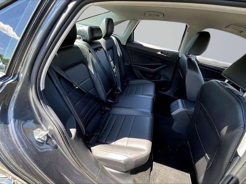 Used 2024 Volkswagen Jetta SE FWD image 24