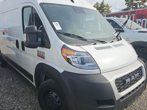 Used 2022 RAM ProMaster 2500 w/ Interior LED Lighting Group FWD image 4