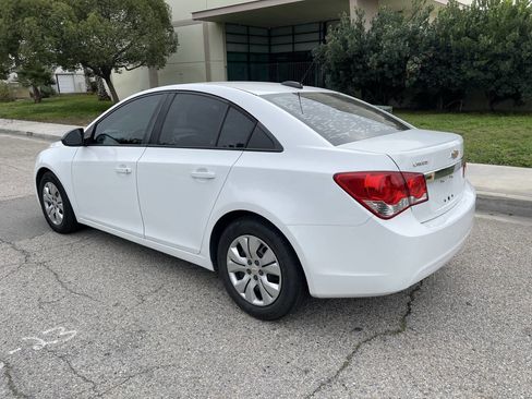 Used 2015 Chevrolet Cruze LS image 6