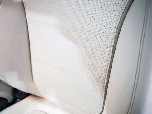 Used 2026 Mercedes-Benz GLC 300 image 25