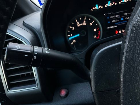 Used 2019 Ford F150 XLT w/ Equipment Group 302A Luxury image 39