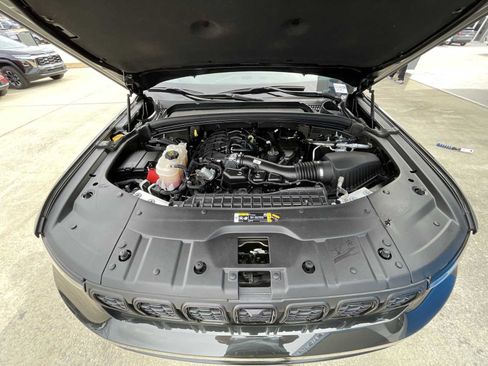 Used 2023 Jeep Grand Cherokee L Limited w/ Luxury Tech Group II image 29