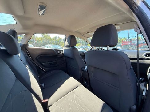 Used 2015 Ford Fiesta SE image 47