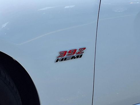 Used 2019 Dodge Charger Scat Pack RWD image 27