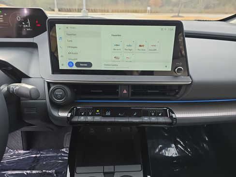 Used 2026 Toyota Prius Limited image 19