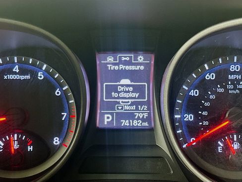 Used 2016 Hyundai Santa Fe Sport w/ Option Group 02 image 18