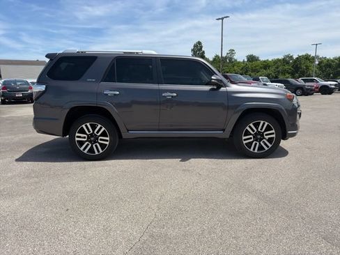 Used 2021 Toyota 4Runner Limited AWD/4WD image 6