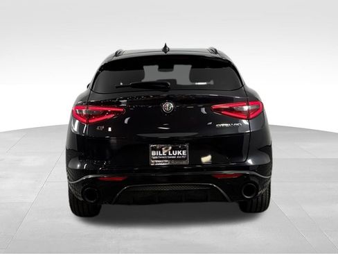 Used 2023 Alfa Romeo Stelvio Veloce AWD/4WD image 7