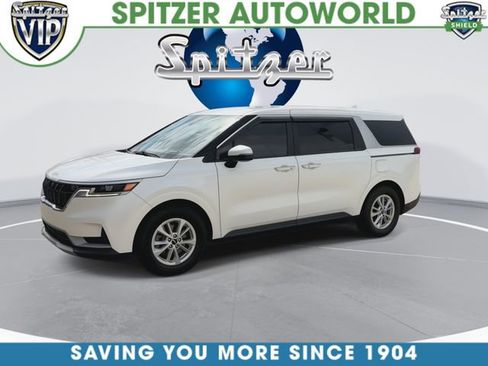 Used 2023 Kia Carnival LX FWD image 5