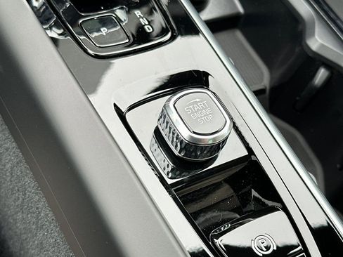 New 2026 Volvo XC60 B5 Plus w/ Protection Package Premier image 22