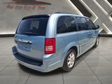 Used 2008 Chrysler Town & Country Touring w/ Family Value Group image 4