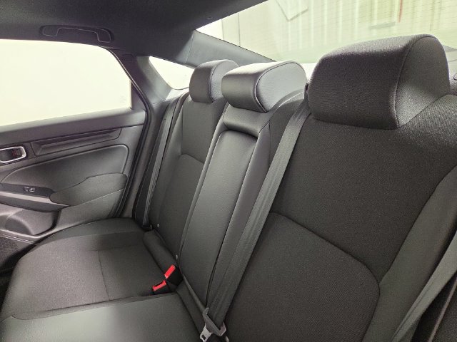 Used 2025 Honda Civic Sport image 17