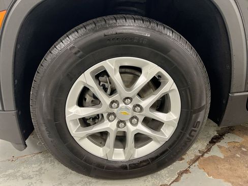 Used 2023 Chevrolet Traverse LS w/ Safety Package image 27