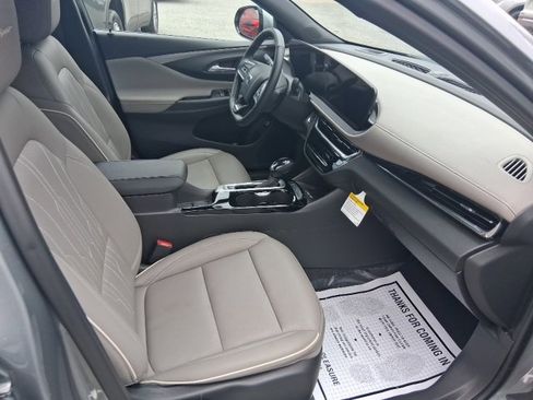 Certified 2025 Buick Envista Avenir image 19