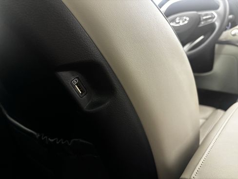Used 2022 Hyundai Palisade Calligraphy image 30
