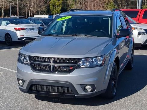 Used 2019 Dodge Journey SE w/ Connectivity Group image 8