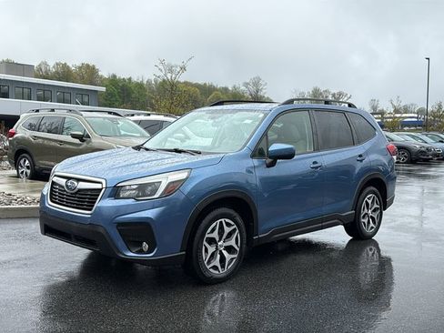 Certified 2021 Subaru Forester Premium AWD/4WD image 3