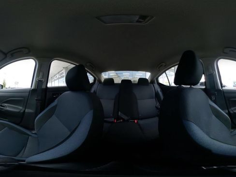Used 2025 Nissan Versa SV FWD image 32