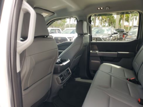 Used 2025 Ford F150 Lightning Flash image 11