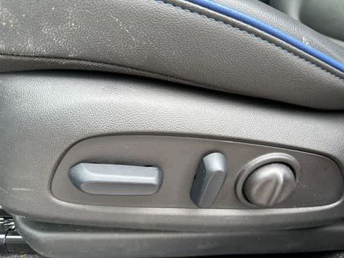 Used 2025 Buick Encore GX Sport Touring w/ Comfort Package FWD image 7