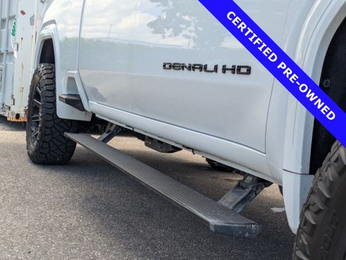 Used 2020 GMC Sierra 2500 Denali w/ Denali Ultimate Package AWD/4WD image 11