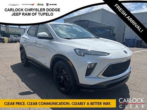 Used 2025 Buick Encore GX Sport Touring w/ Comfort Package FWD image 4