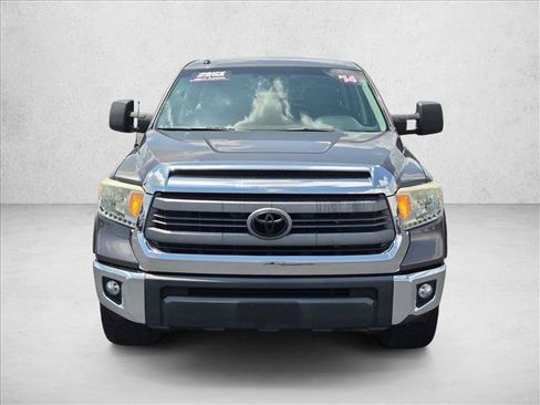 Used 2014 Toyota Tundra SR5 w/ SR5 Upgrade Package RWD image 2