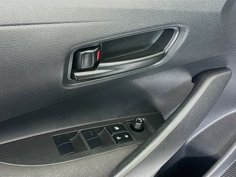 Used 2025 Toyota Corolla LE image 15