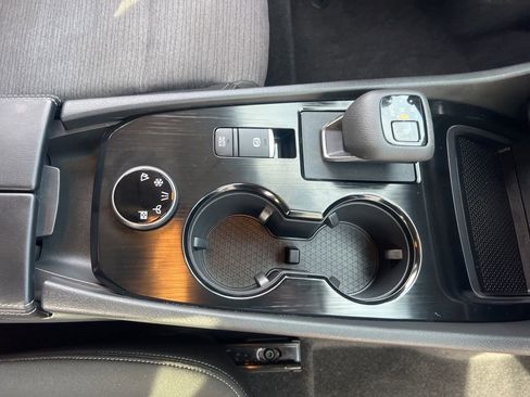 Used 2023 Nissan Rogue SV image 23