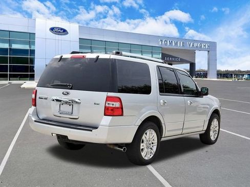 Used 2014 Ford Expedition Limited w/ Equipment Group 301A RWD image 4