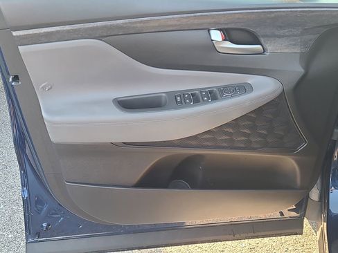 Used 2020 Hyundai Santa Fe SEL image 25