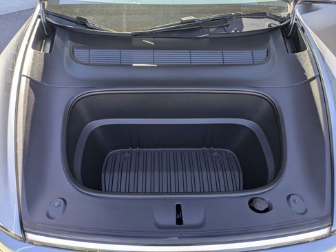 Used 2026 Tesla Model Y AWD image 30