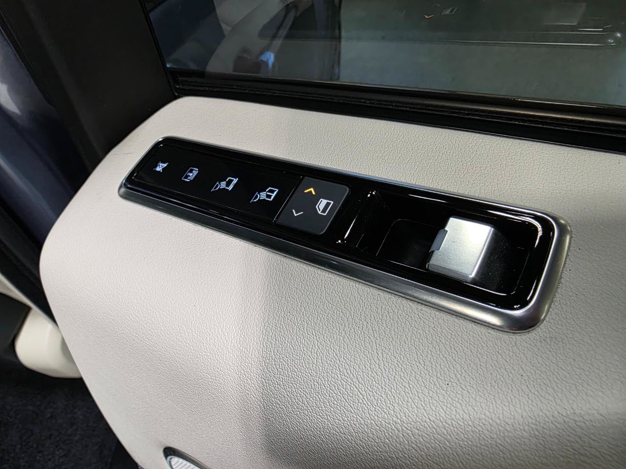 Used 2021 Land Rover Range Rover Westminster Edition AWD/4WD image 28
