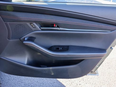 Used 2025 MAZDA MAZDA3 s image 40