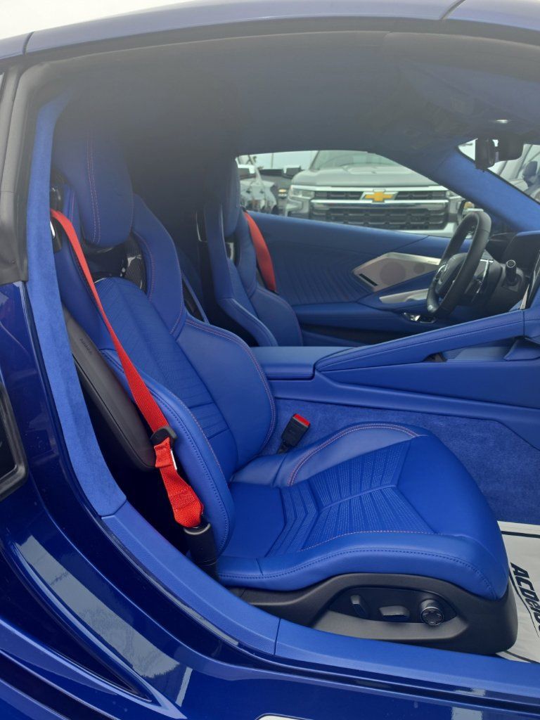 New 2027 Chevrolet Corvette Grand Sport w/ Z52 Sport Performance Package RWD image 10