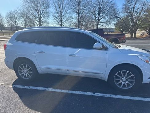 Used 2016 Buick Enclave Leather image 4