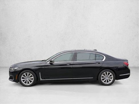 Used 2021 BMW 740i xDrive image 8