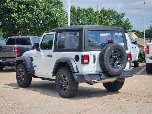 Certified 2022 Jeep Wrangler Sport AWD/4WD image 5