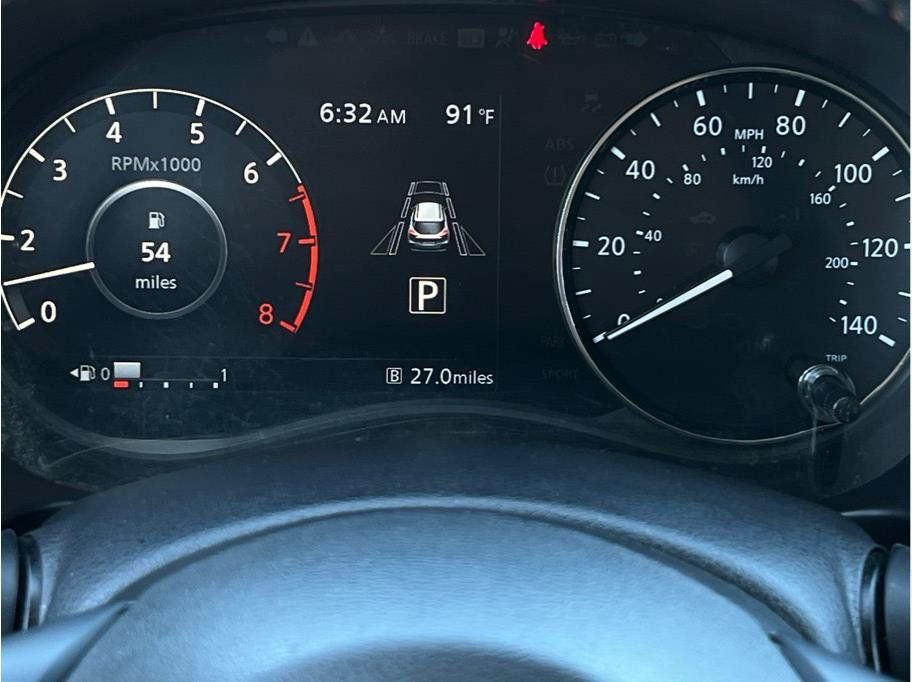 Used 2024 Nissan Kicks SR FWD image 13