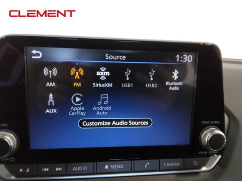 Used 2025 Nissan Sentra SV FWD image 21