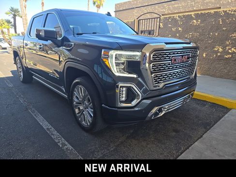 Certified 2022 GMC Sierra 1500 Denali w/ Denali Premium Package AWD/4WD image 3