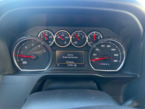 Used 2023 Chevrolet Silverado 2500 LT w/ Convenience Package image 11