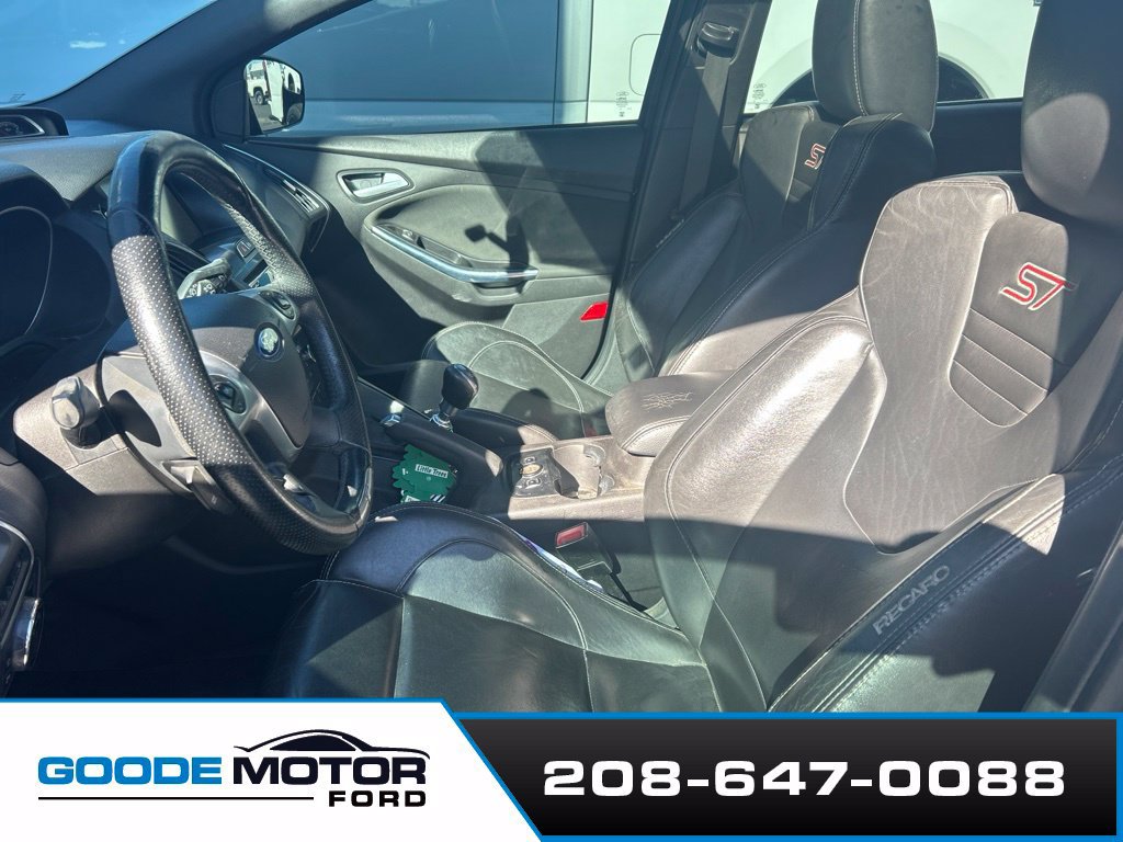 Used 2014 Ford Focus ST w/ Equipment Group 202A FWD image 2